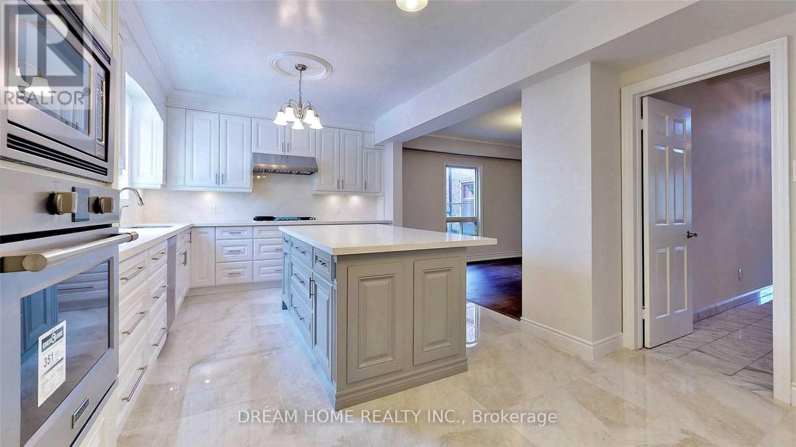 105 Page Avenue, Toronto, Ontario  M2K 2B8 - Photo 7 - C12846994