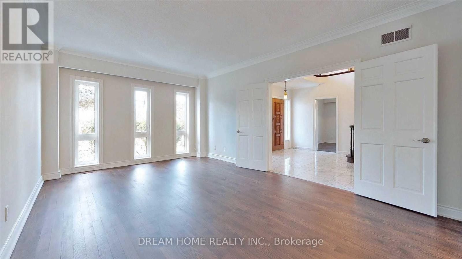 105 Page Avenue, Toronto, Ontario  M2K 2B8 - Photo 8 - C12846994