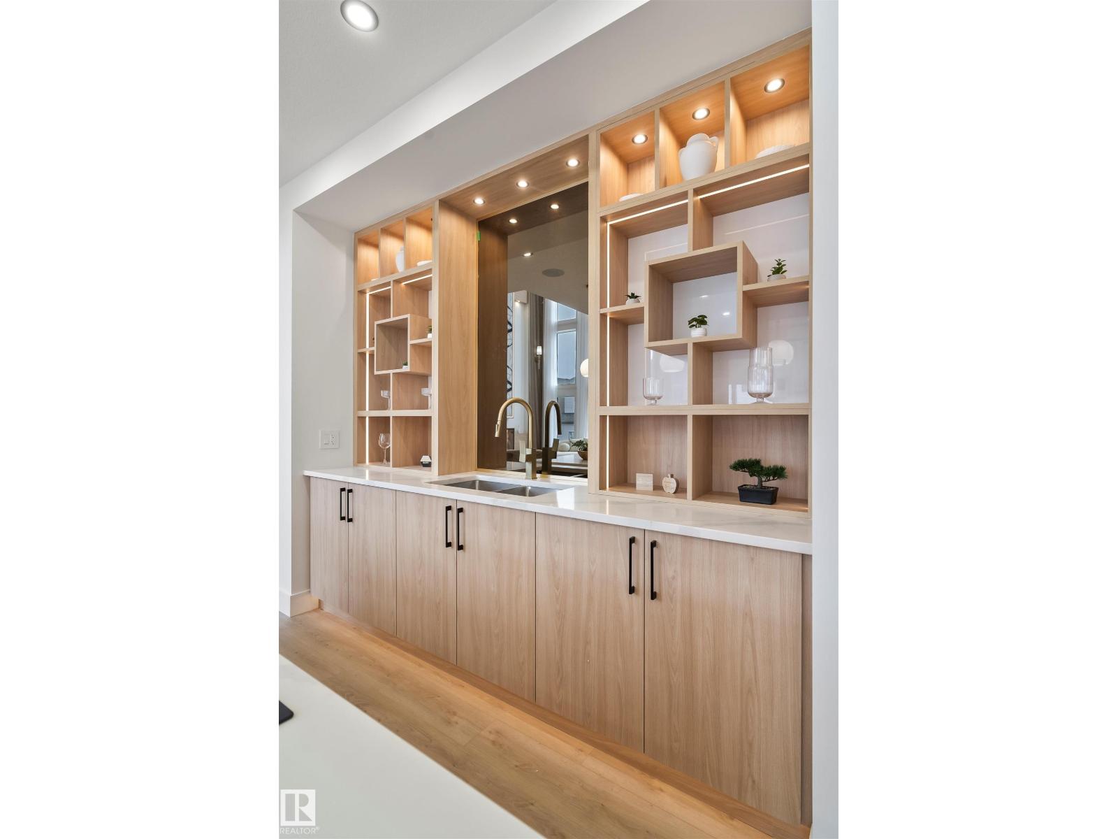 7026 Kiviaq Crescent Sw, Edmonton, Alberta  T6W 5R2 - Photo 13 - E4475892