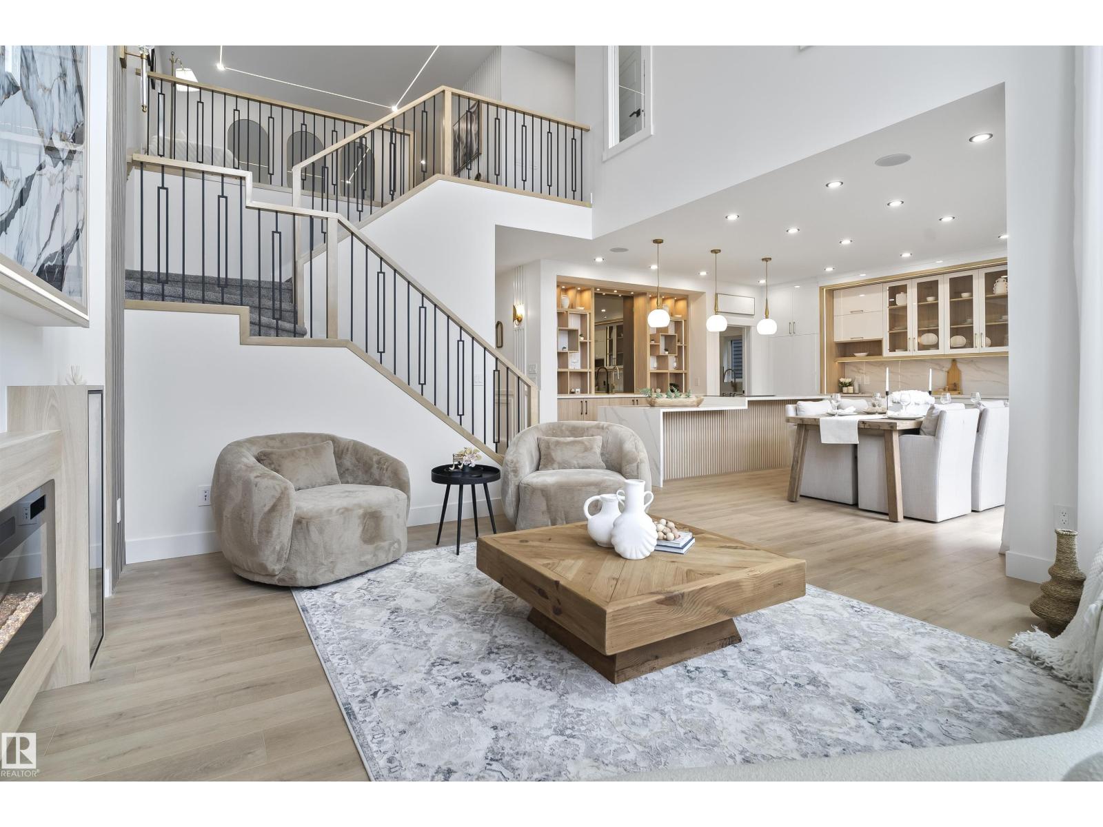 7026 Kiviaq Crescent Sw, Edmonton, Alberta  T6W 5R2 - Photo 8 - E4475892