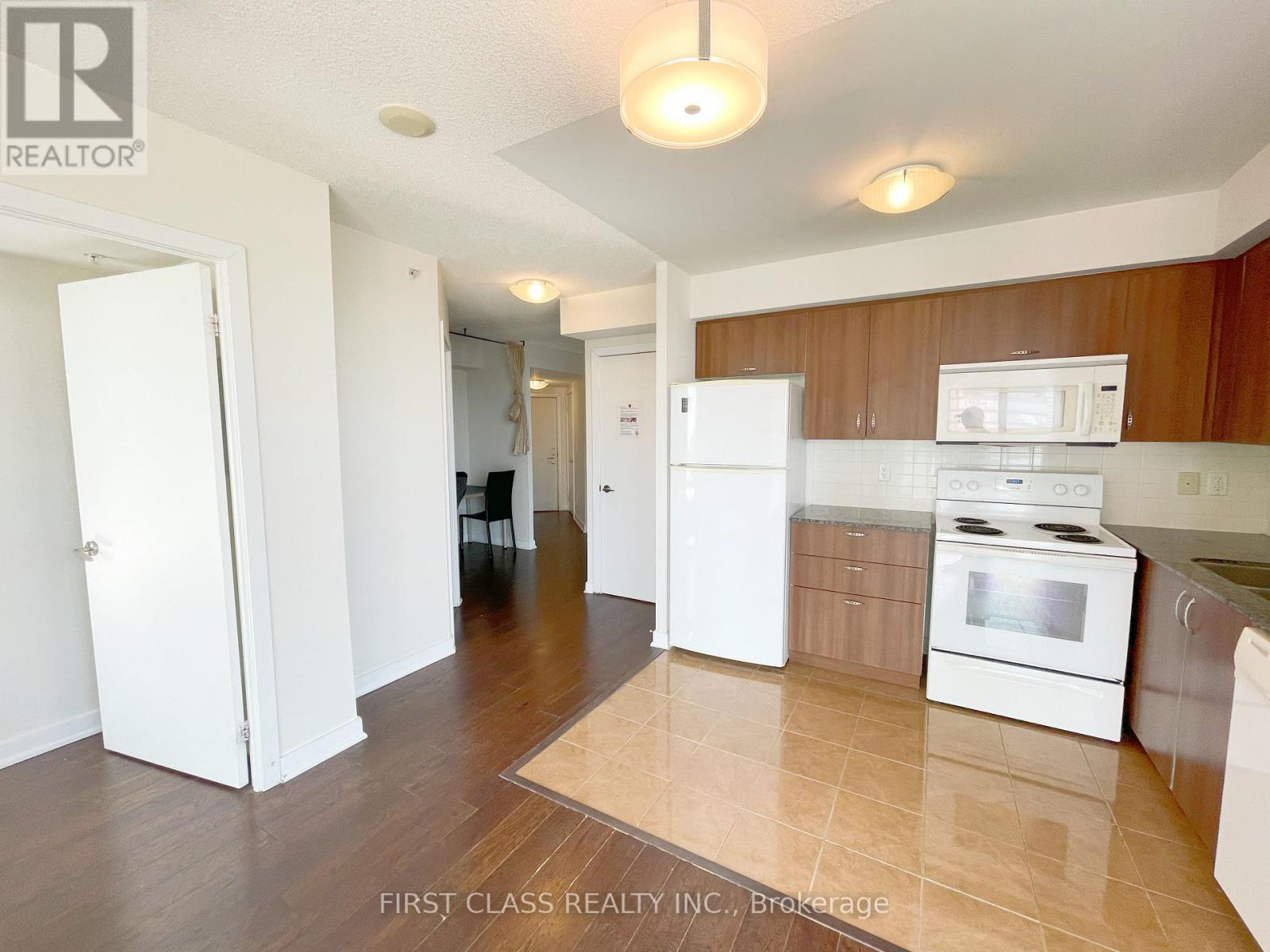 2009 - 5740 Yonge Street, Toronto, Ontario  M2M 0B1 - Photo 7 - C12697978