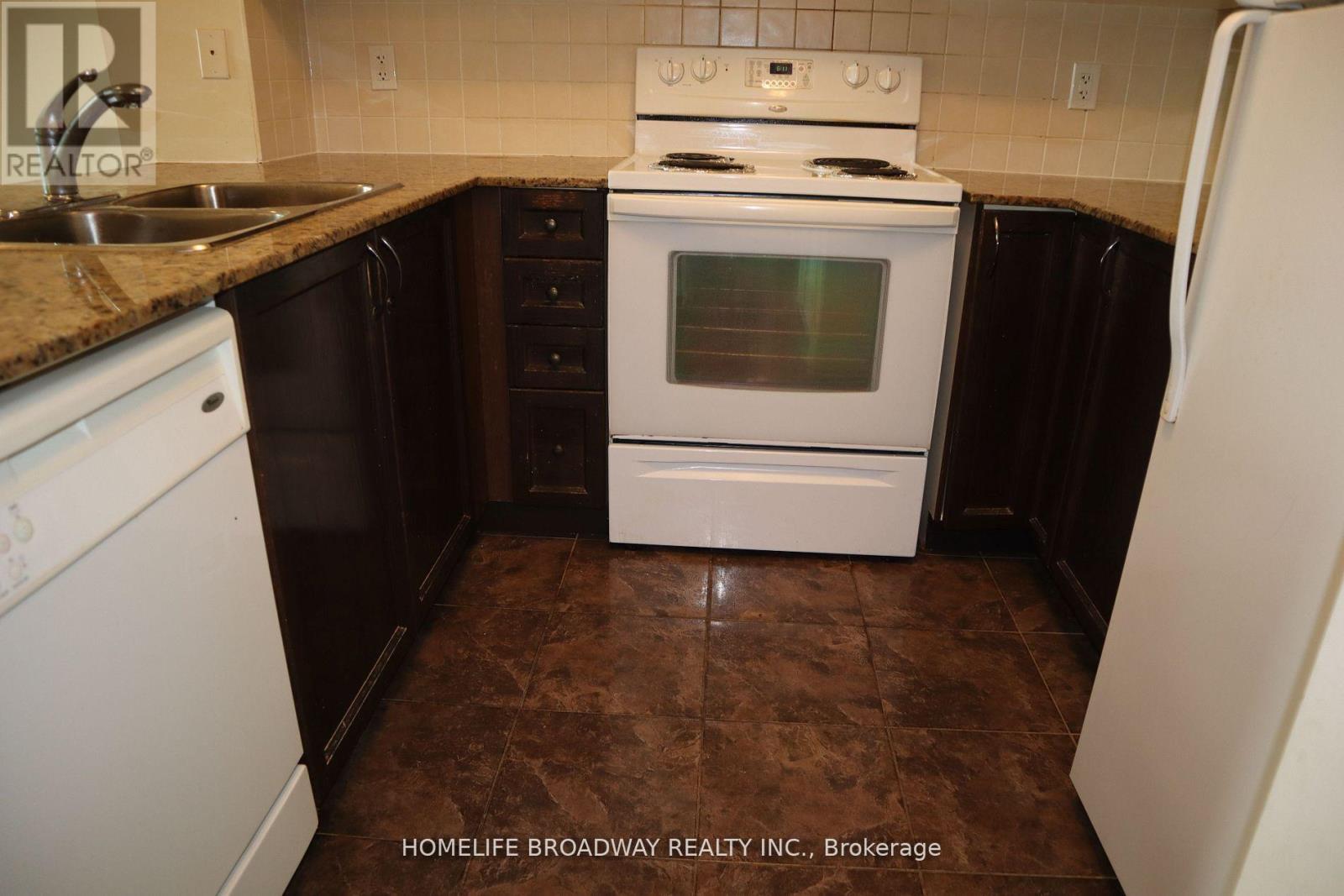 206 - 75 South Town Centre Boulevard, Markham, Ontario  L6G 0B3 - Photo 10 - N12699712