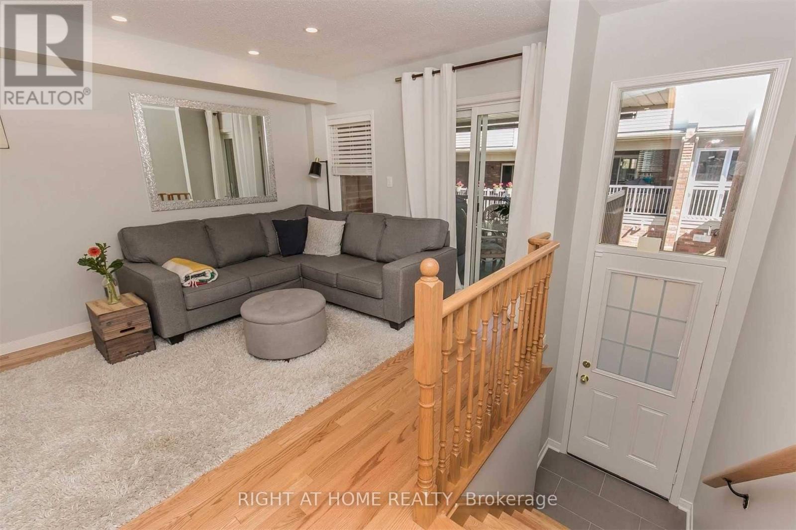 41 Ted Wray Circle, Toronto, Ontario  M3L 0G8 - Photo 28 - W12847000