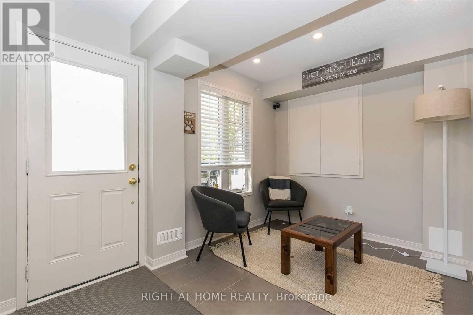 41 Ted Wray Circle, Toronto, Ontario  M3L 0G8 - Photo 5 - W12847000