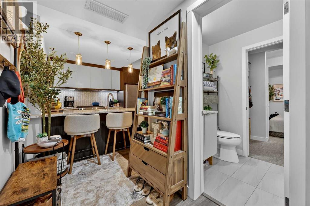 111, 3375 15 Street Sw, Calgary, Alberta  T2T 4A2 - Photo 5 - A2275742