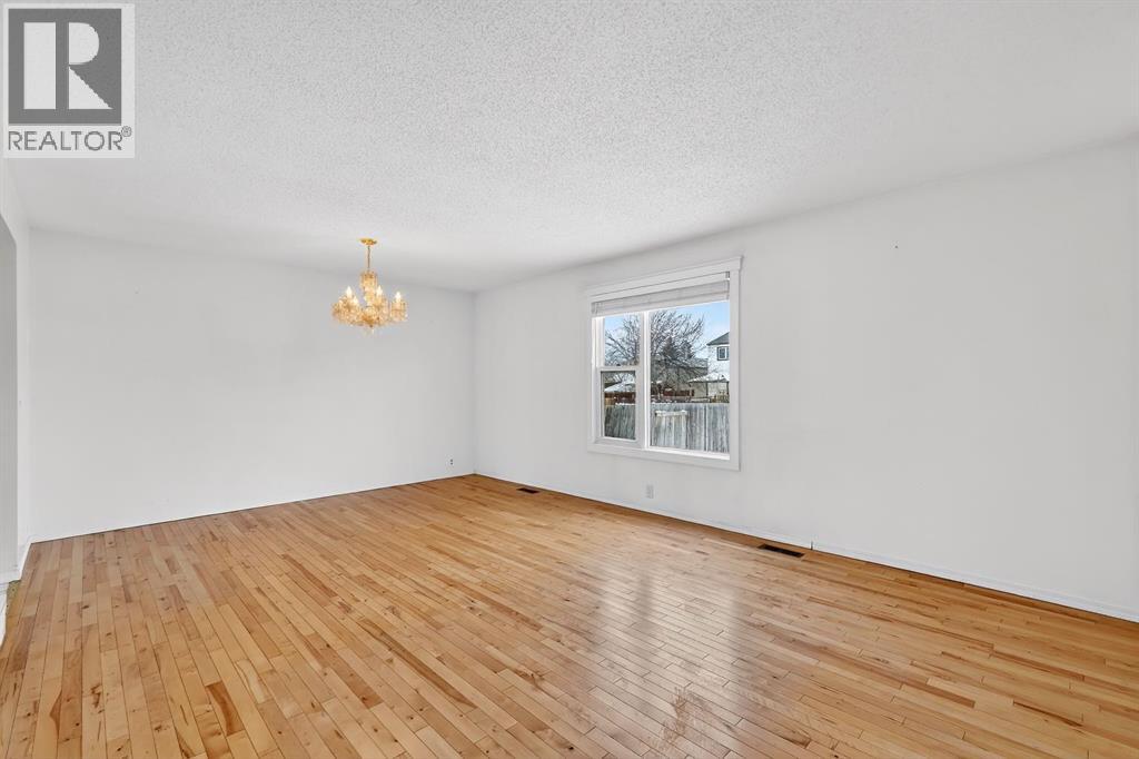 115 Abingdon Court Ne, Calgary, Alberta  T2A 6S4 - Photo 8 - A2286821