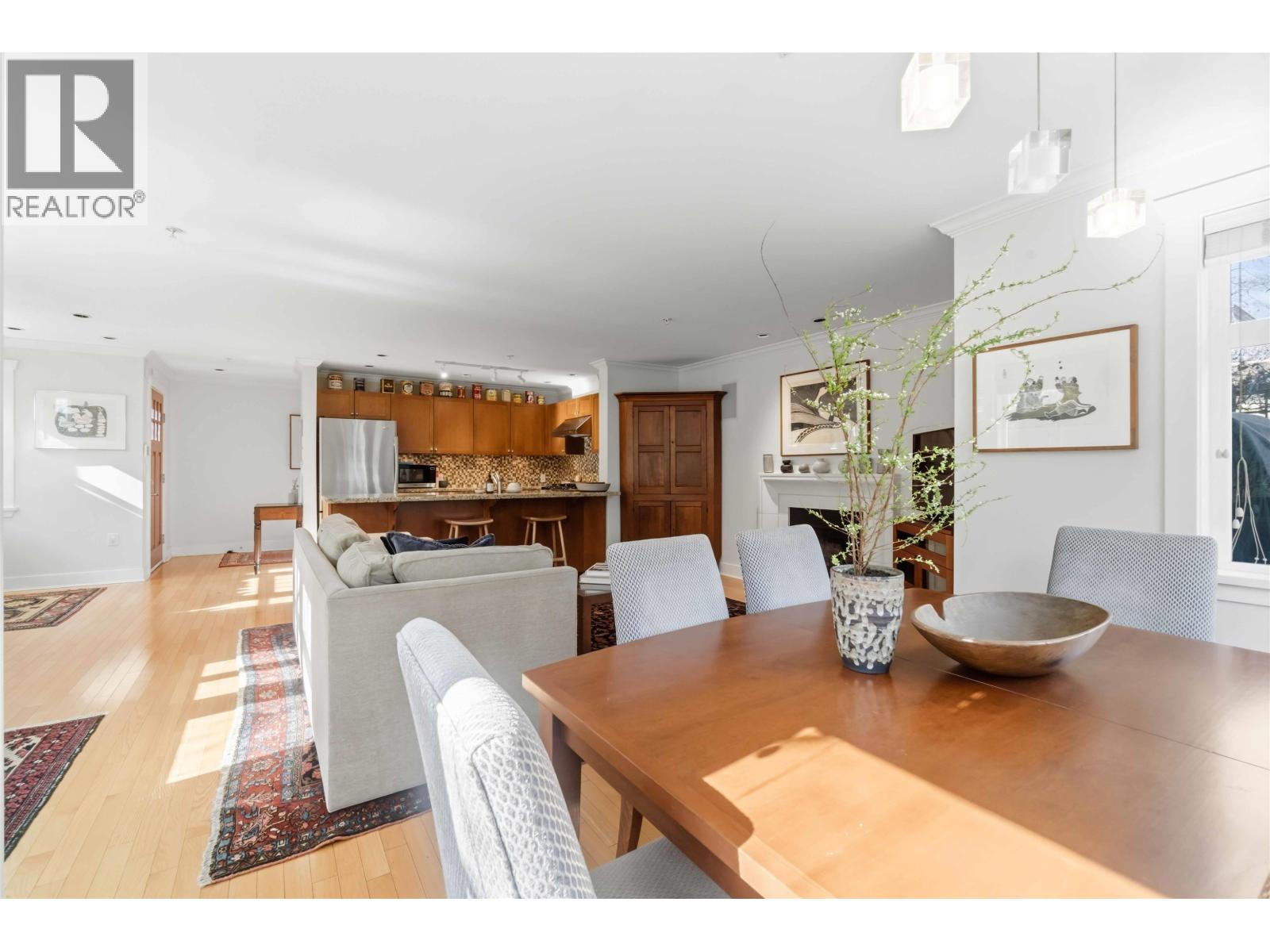 2420 Sasamat Street, Vancouver, British Columbia  V6R 4S8 - Photo 10 - R3096197