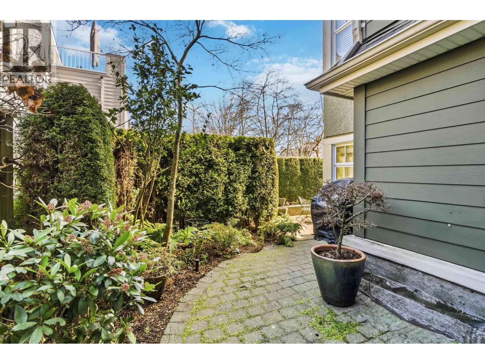 2420 Sasamat Street, Vancouver, British Columbia  V6R 4S8 - Photo 34 - R3096197