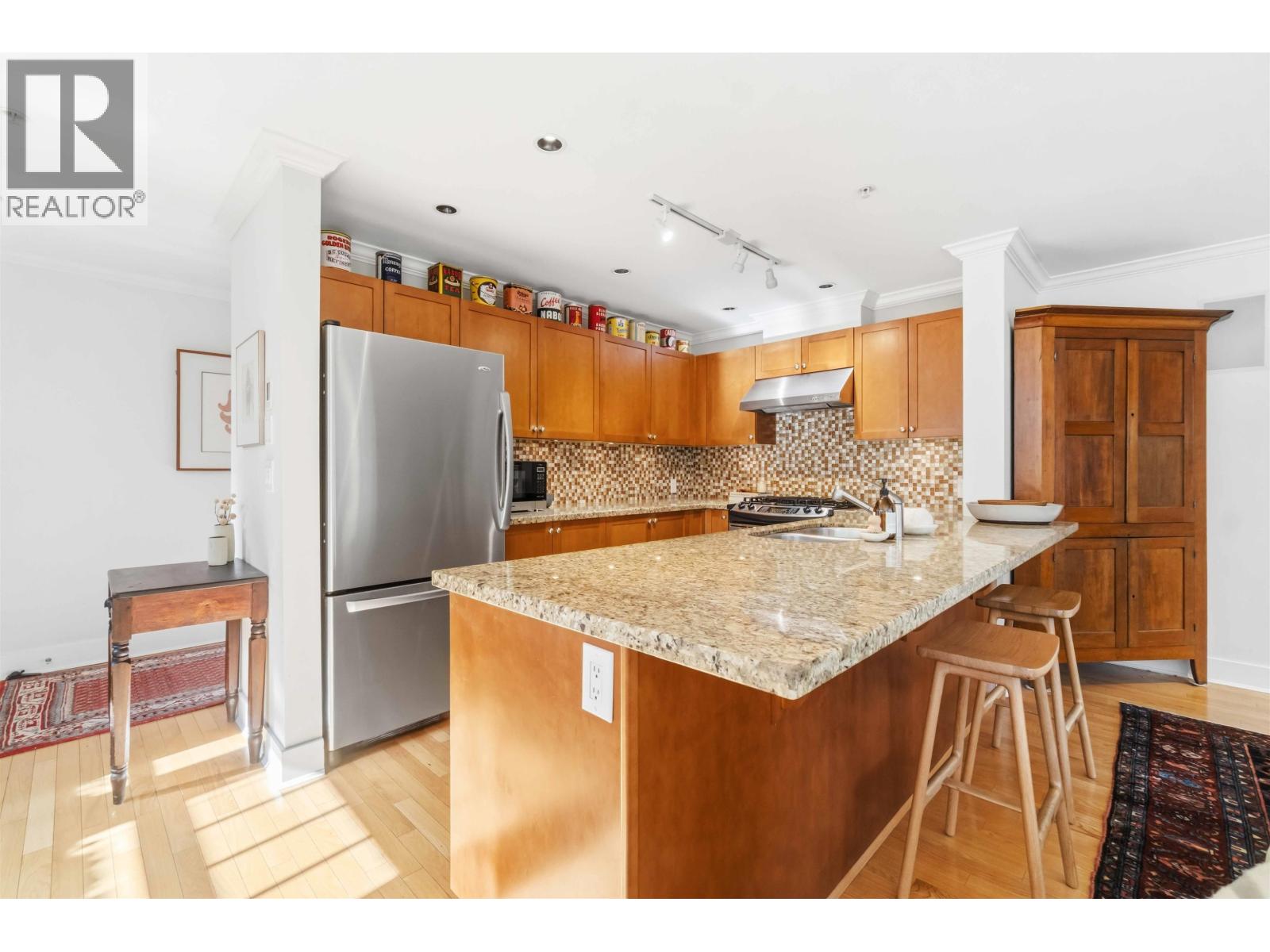 2420 Sasamat Street, Vancouver, British Columbia  V6R 4S8 - Photo 13 - R3096197