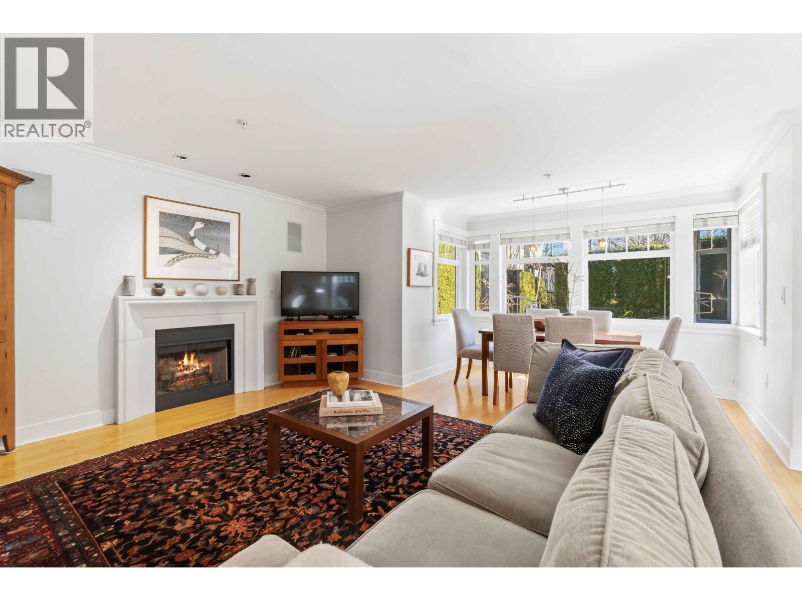 2420 Sasamat Street, Vancouver, British Columbia  V6R 4S8 - Photo 5 - R3096197