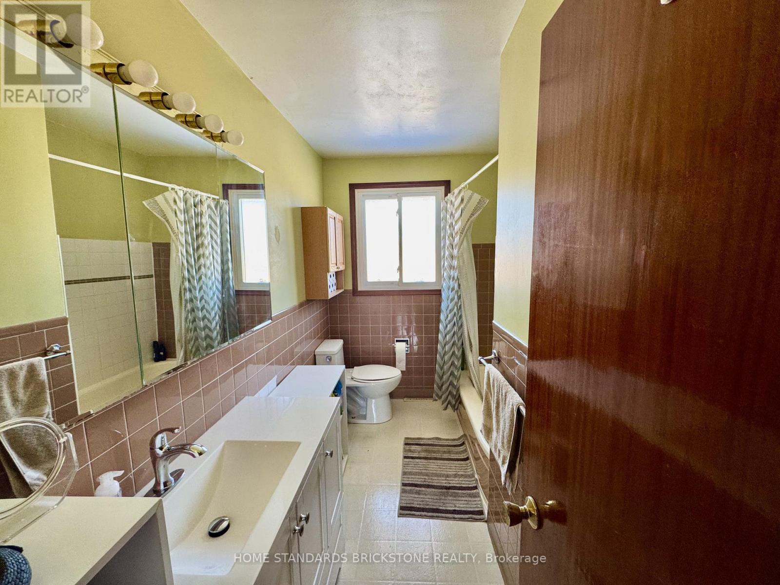 168 St Davids Road, St. Catharines, Ontario  L2T 1R2 - Photo 9 - X12846990