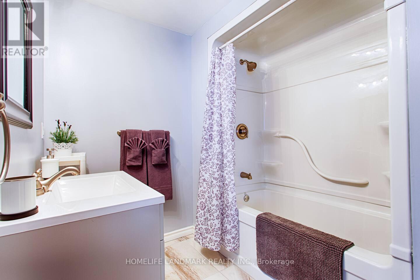 6548 Montrose Road, Niagara Falls, Ontario  L2H 1M2 - Photo 16 - X12846996