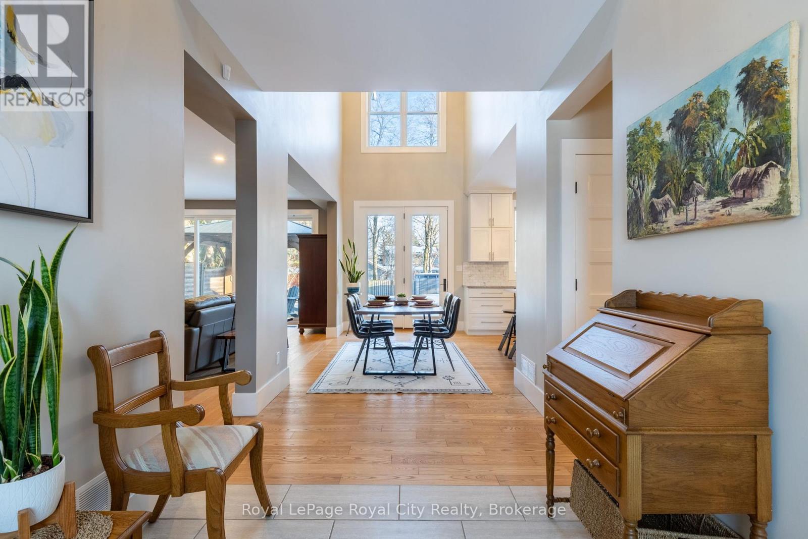 255 Normandy Avenue, Waterloo, Ontario N2K 1X6 - Photo 5 - X12847034