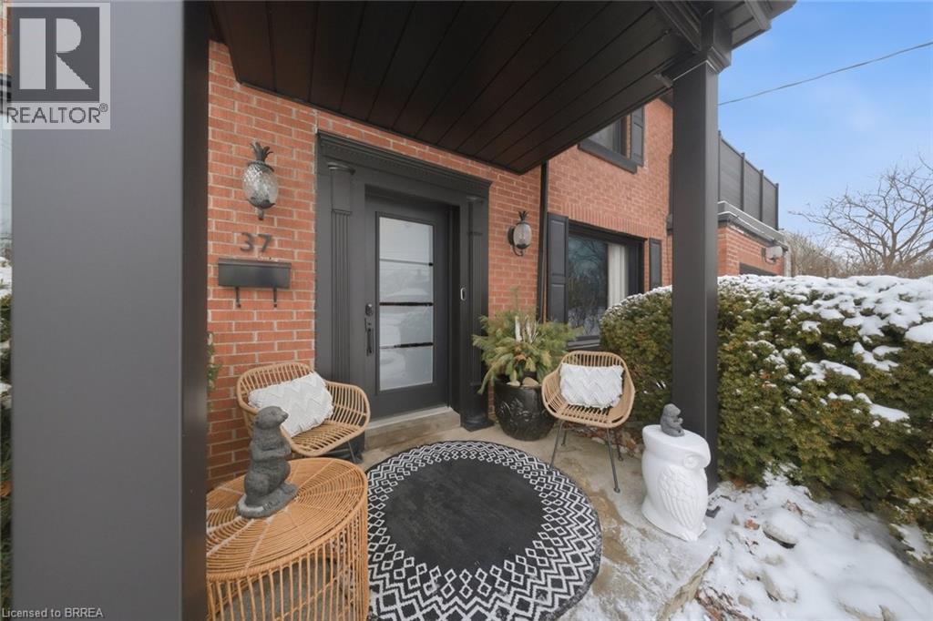 37 Elm Street, Brantford, Ontario  N3R 4T8 - Photo 5 - 40807169