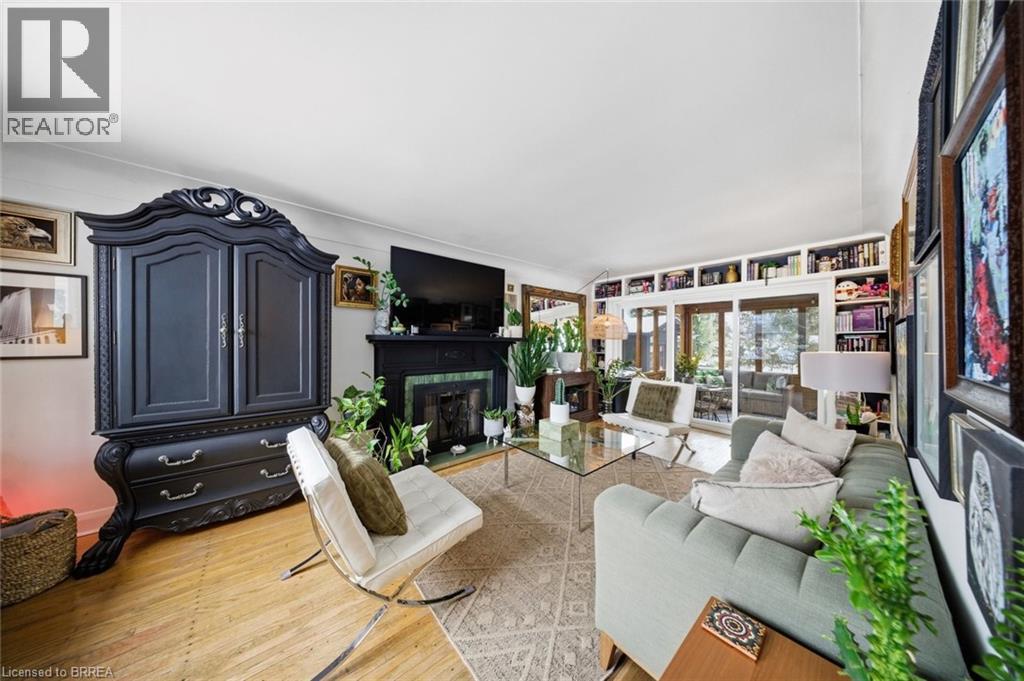 37 Elm Street, Brantford, Ontario  N3R 4T8 - Photo 7 - 40807169