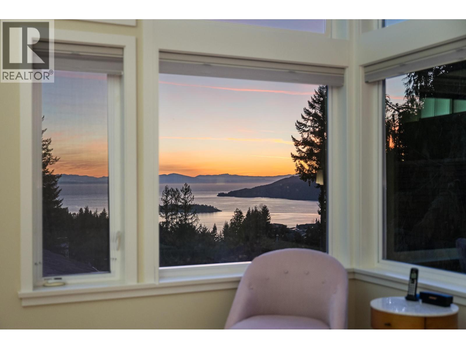 4721 Woodside Place, West Vancouver, British Columbia  V7S 2X5 - Photo 19 - R3095448