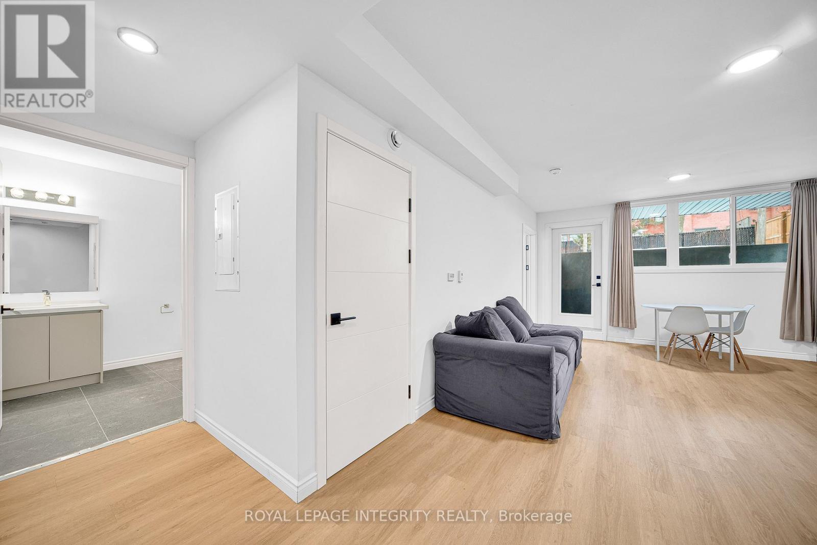 B01 - 135 Sweetland Avenue, Ottawa, Ontario  K1N 7V1 - Photo 8 - X12847022