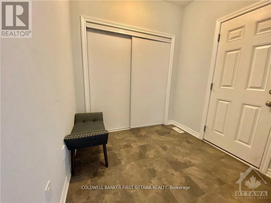 924 Whimbrel Way, Ottawa, Ontario  K2J 6C5 - Photo 4 - X12847024