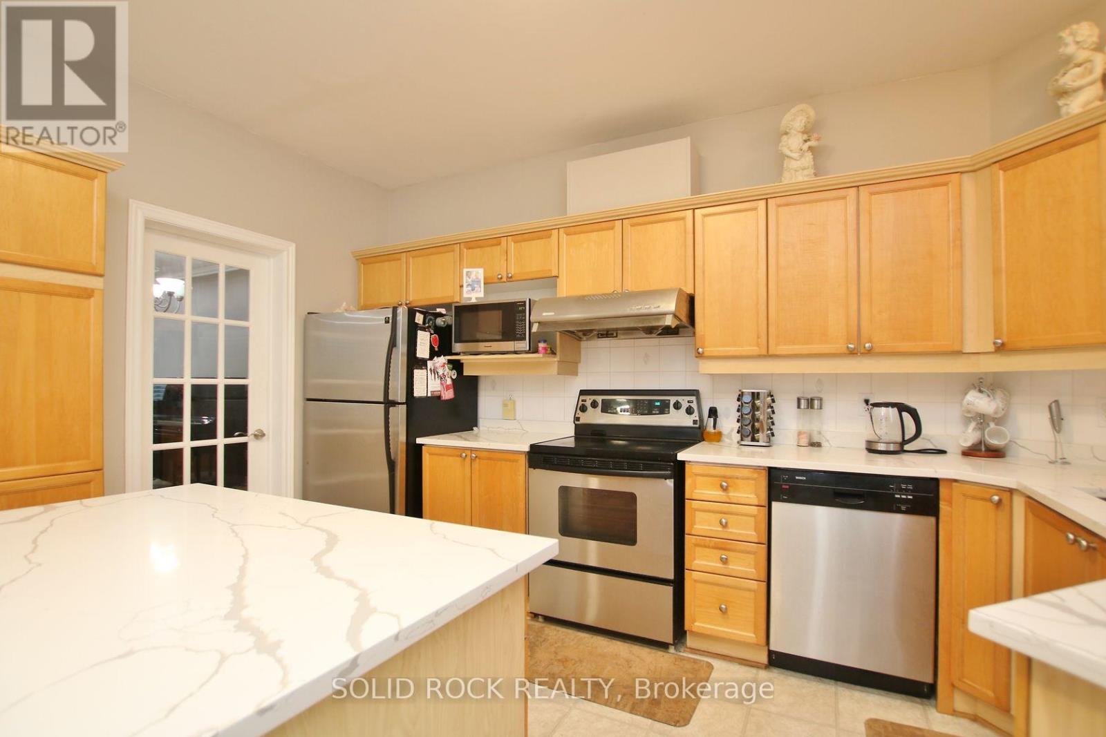 55 Gleeson Way, Ottawa, Ontario  K2J 4Y7 - Photo 10 - X12847028