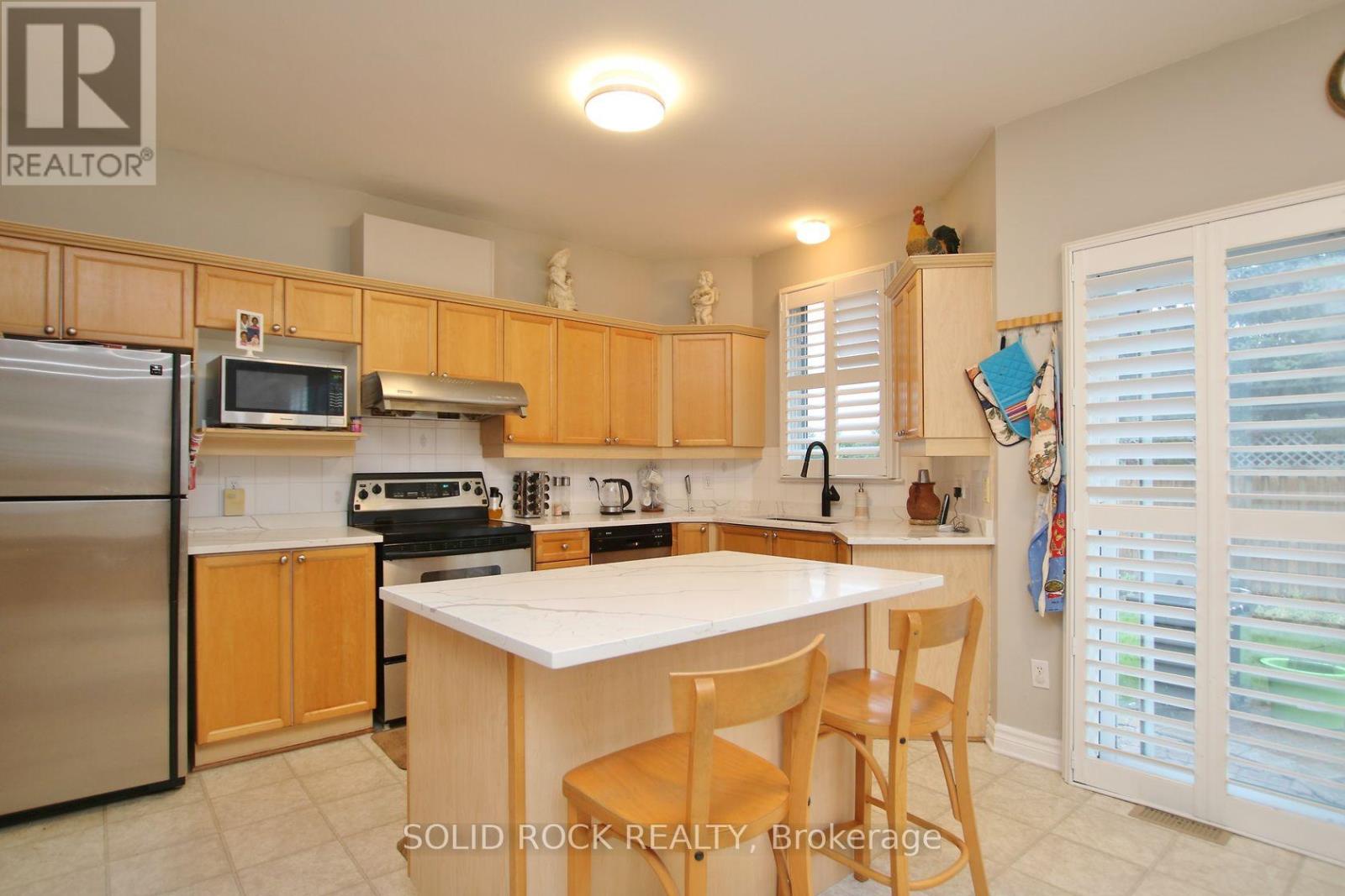 55 Gleeson Way, Ottawa, Ontario  K2J 4Y7 - Photo 9 - X12847028