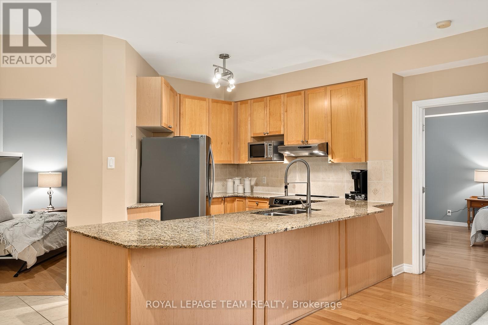 230 - 205 Bolton Street, Ottawa, Ontario  K1N 1K7 - Photo 7 - X12847032