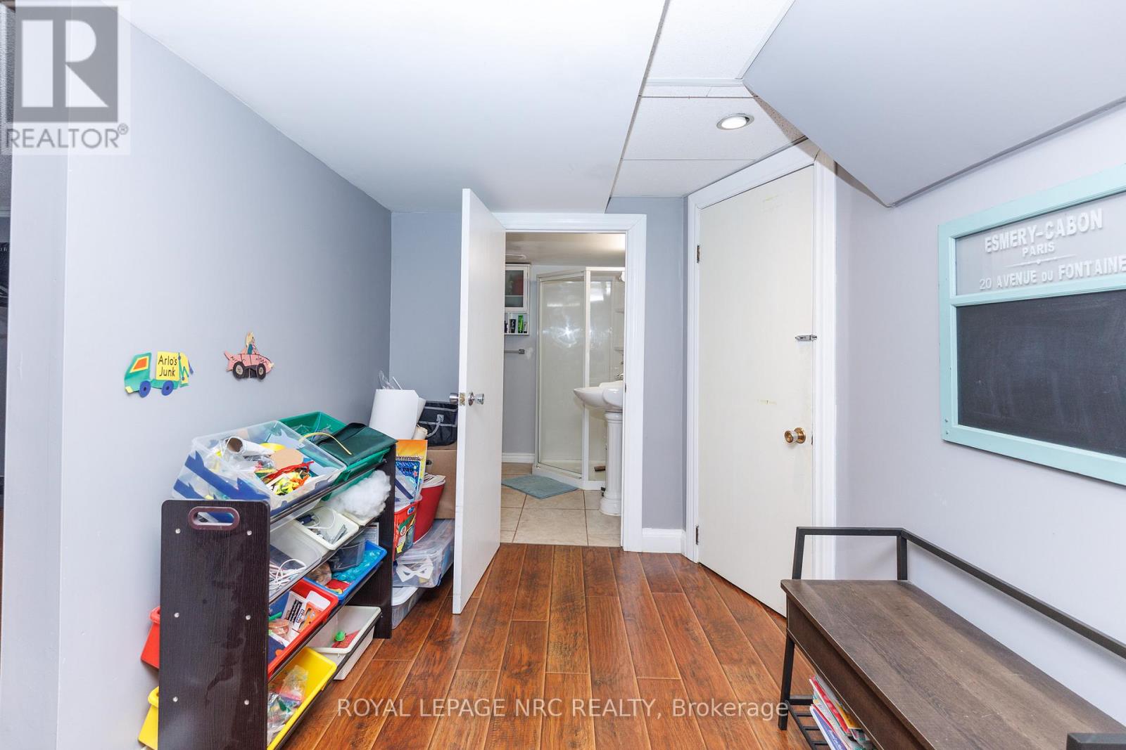 7354 North Dorset Place, Niagara Falls, Ontario  L2J 3T4 - Photo 35 - X12847008