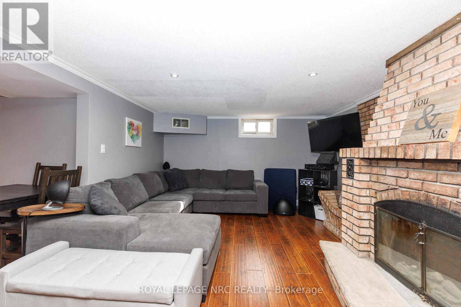 7354 North Dorset Place, Niagara Falls, Ontario  L2J 3T4 - Photo 38 - X12847008