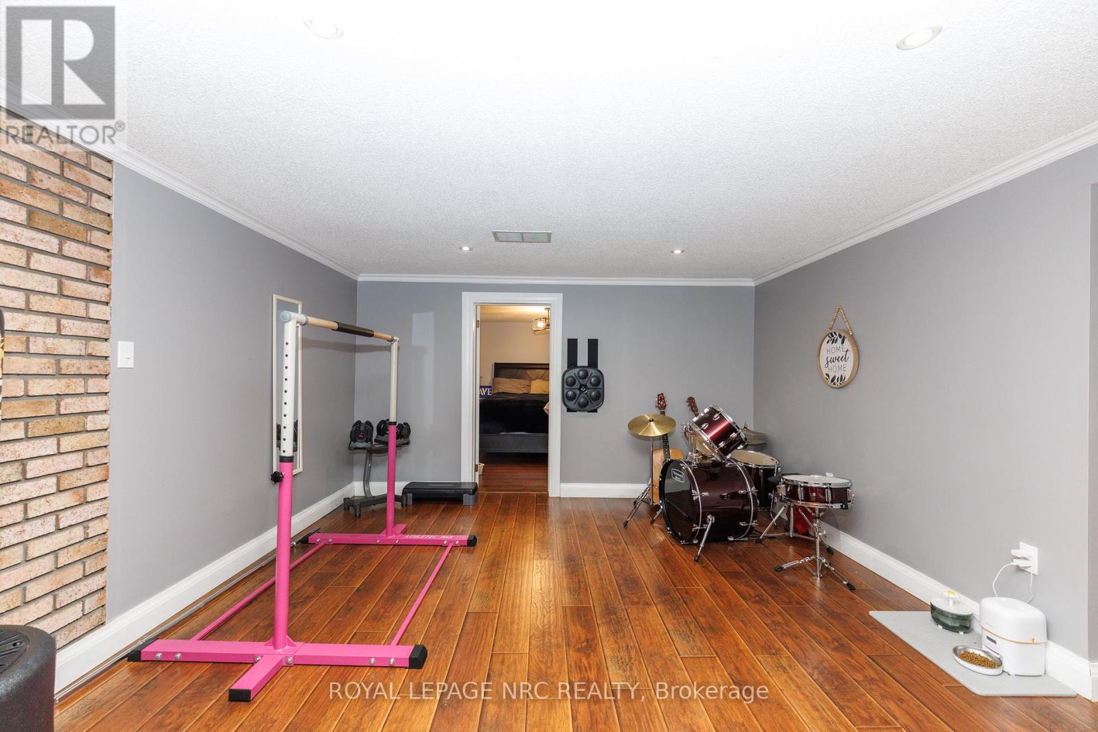 7354 North Dorset Place, Niagara Falls, Ontario  L2J 3T4 - Photo 39 - X12847008