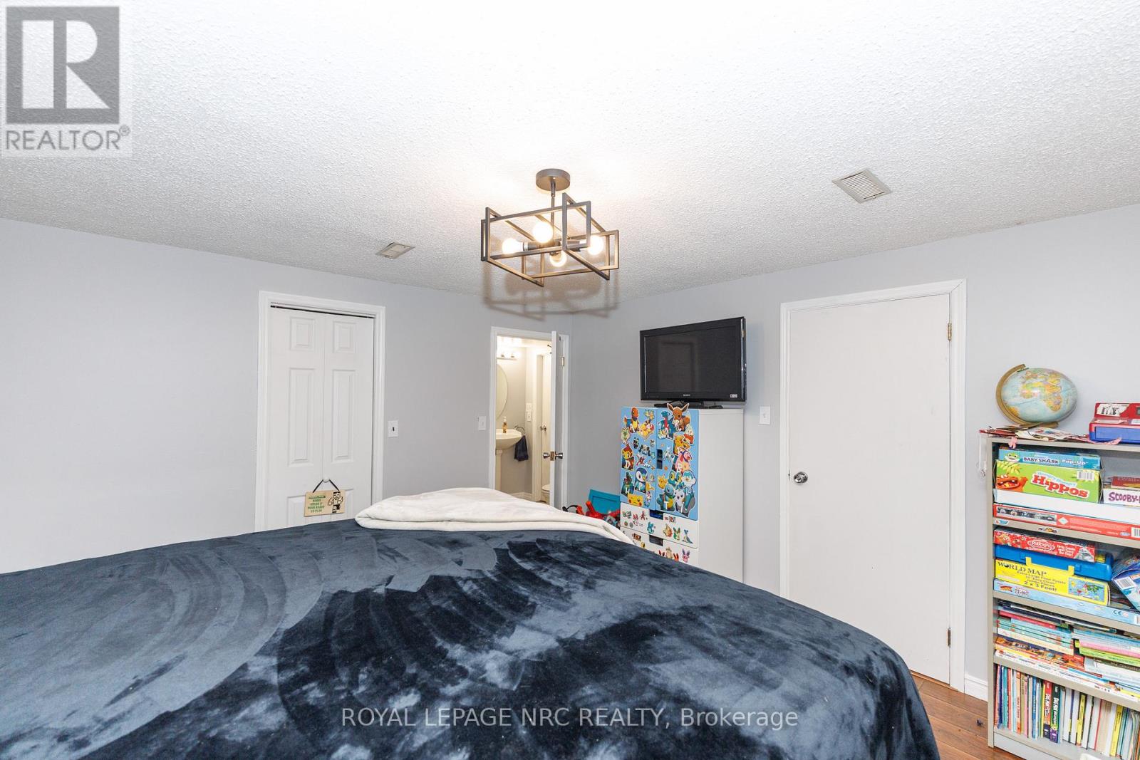 7354 North Dorset Place, Niagara Falls, Ontario  L2J 3T4 - Photo 41 - X12847008