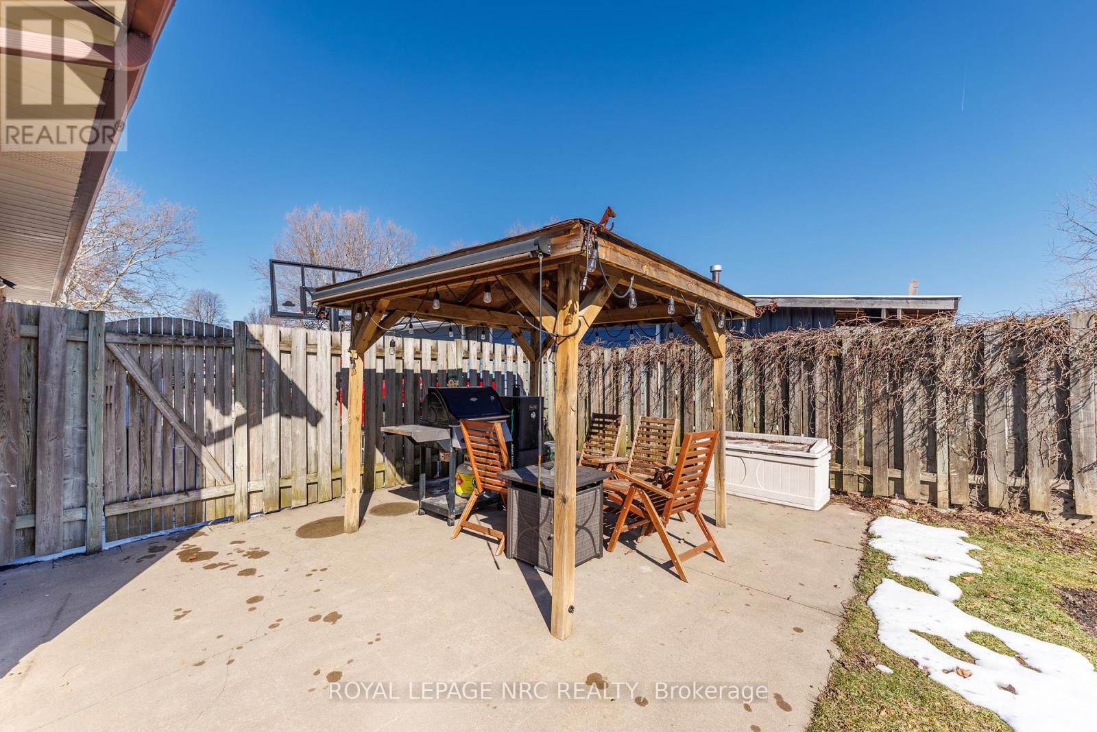 7354 North Dorset Place, Niagara Falls, Ontario  L2J 3T4 - Photo 45 - X12847008