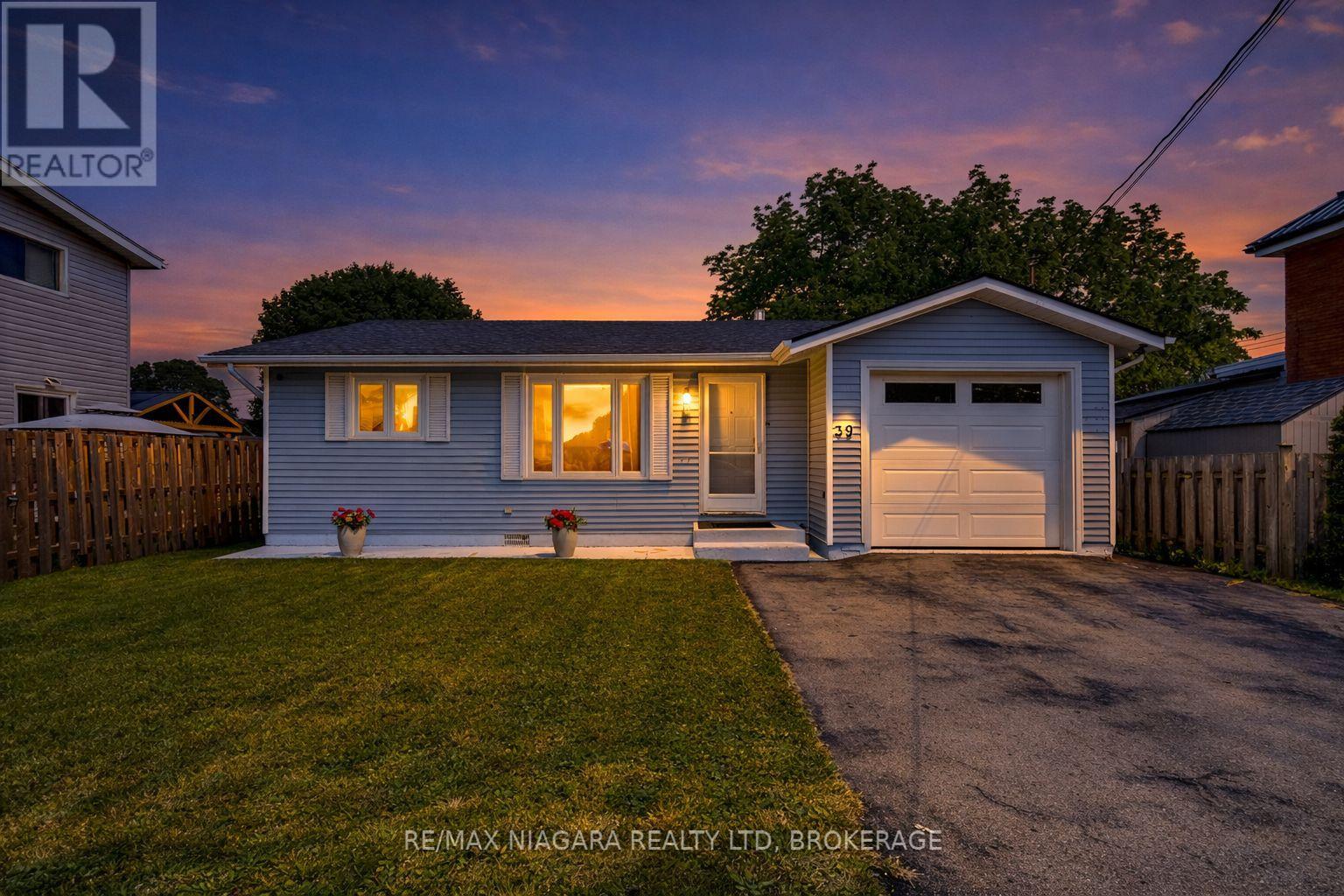 39 PINE STREET, Port Colborne, Ontario