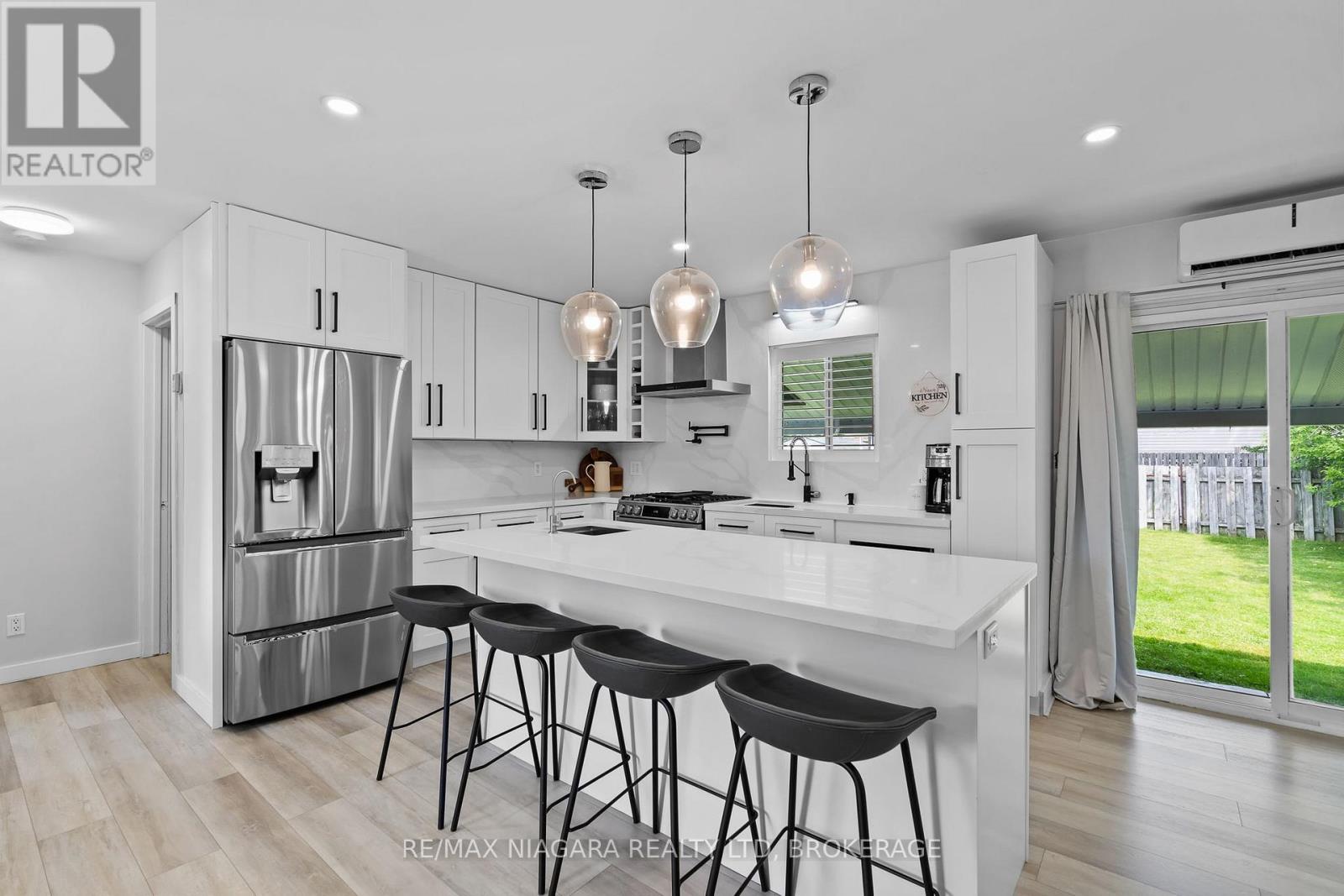 39 Pine Street, Port Colborne, Ontario  L3K 3N6 - Photo 8 - X12847070