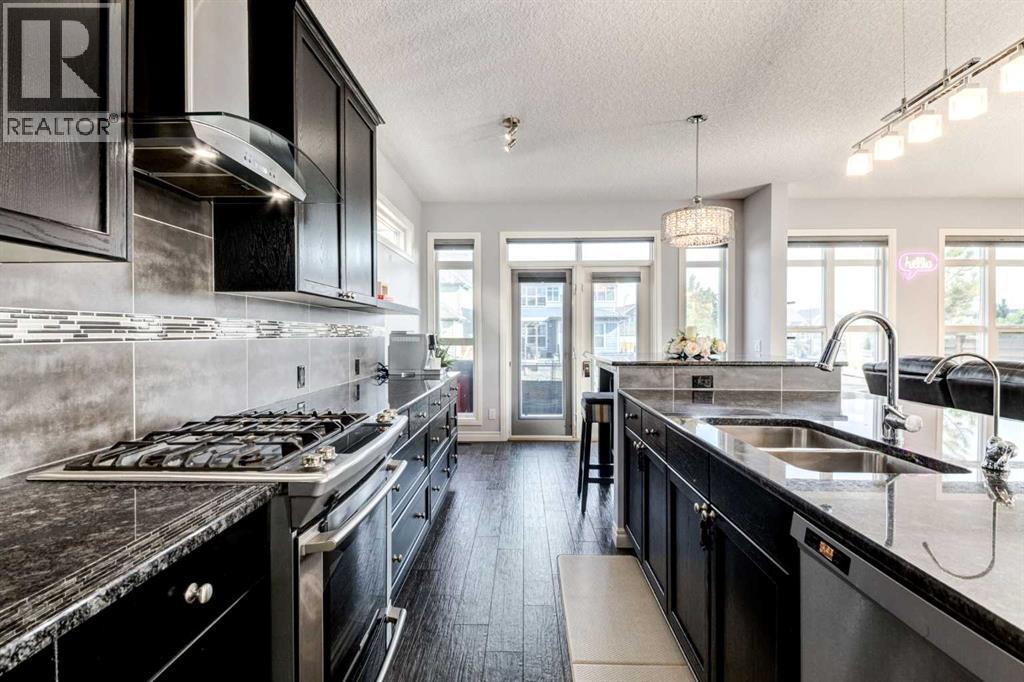 14 Marquis Heights Se, Calgary, Alberta  T3M 1X6 - Photo 3 - A2284218