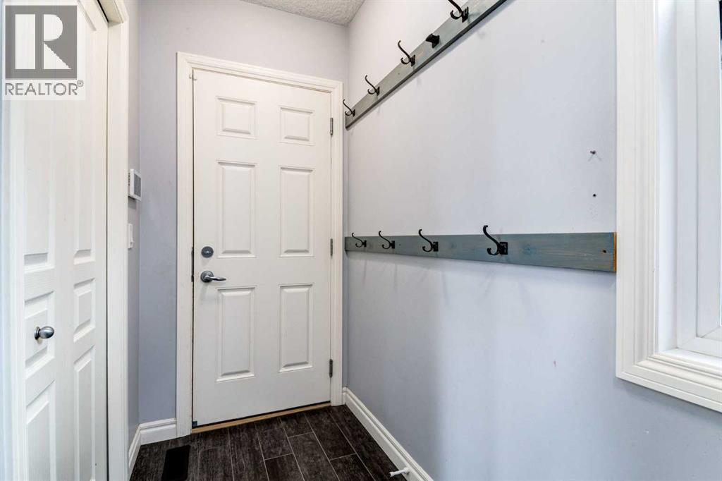 14 Marquis Heights Se, Calgary, Alberta  T3M 1X6 - Photo 11 - A2284218