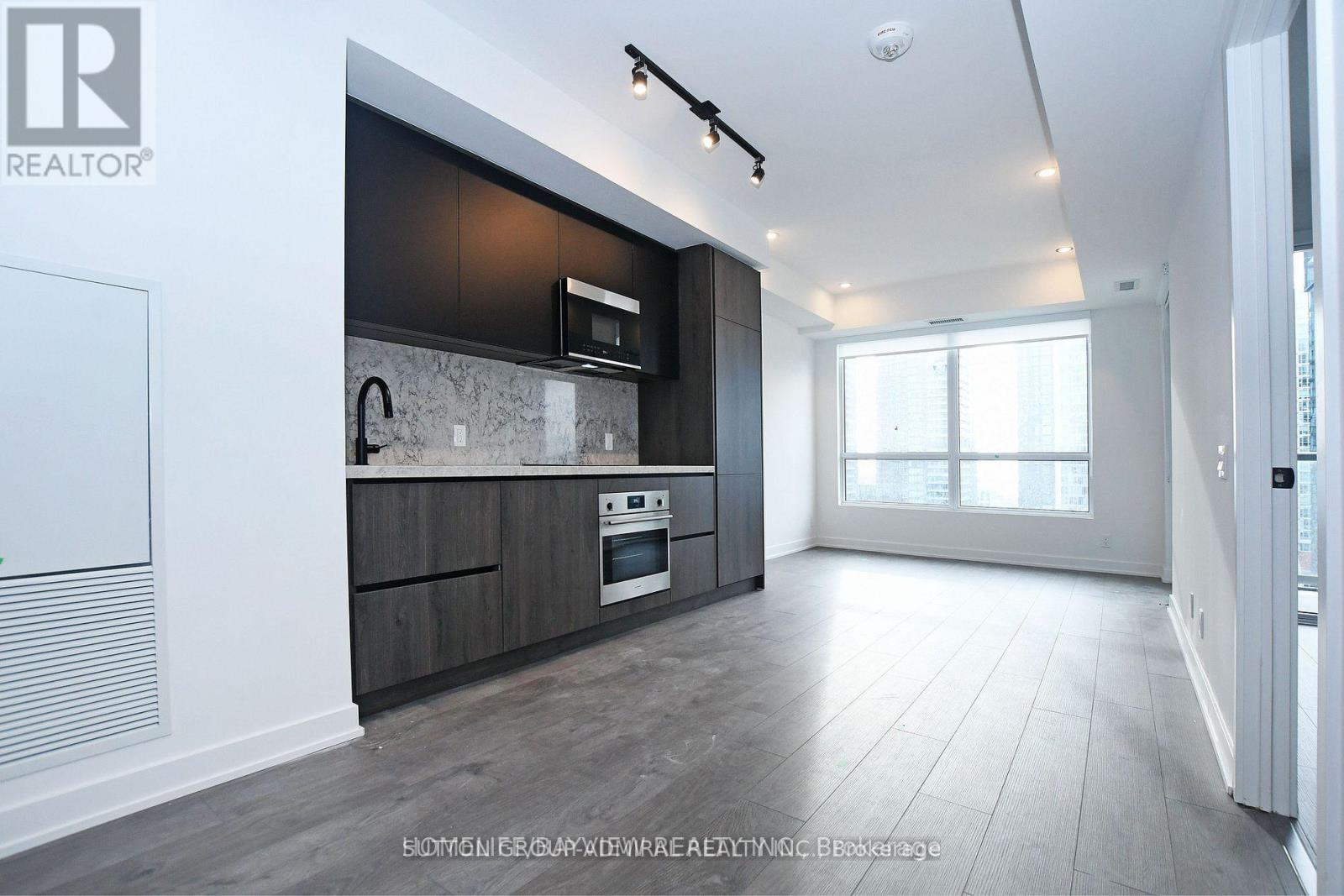 2508 - 108 Peter Street, Toronto, Ontario  M5V 2G7 - Photo 3 - C12834886