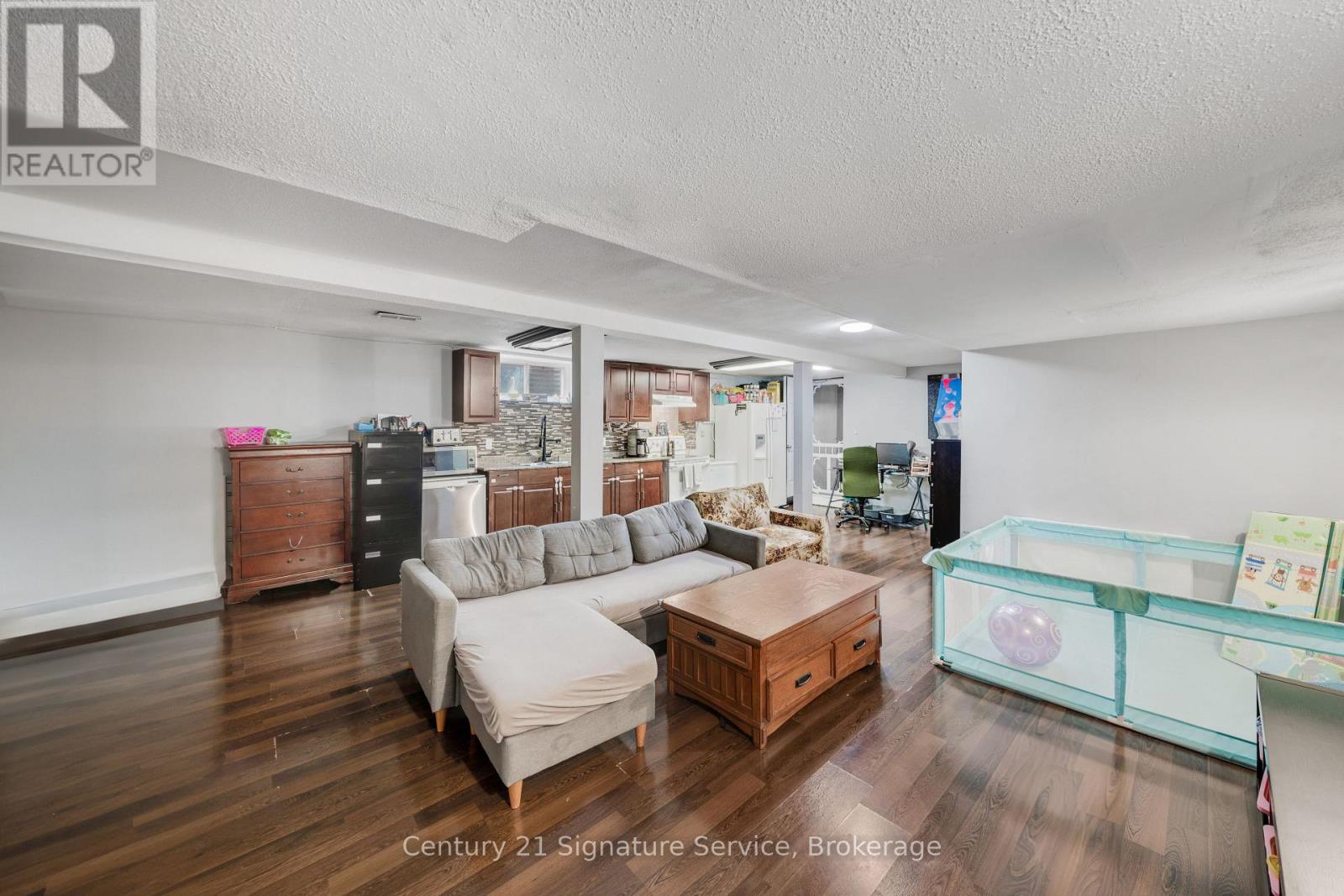 Basement - 144 Voltarie Crescent, Mississauga, Ontario  L5A 2A4 - Photo 4 - W12847012