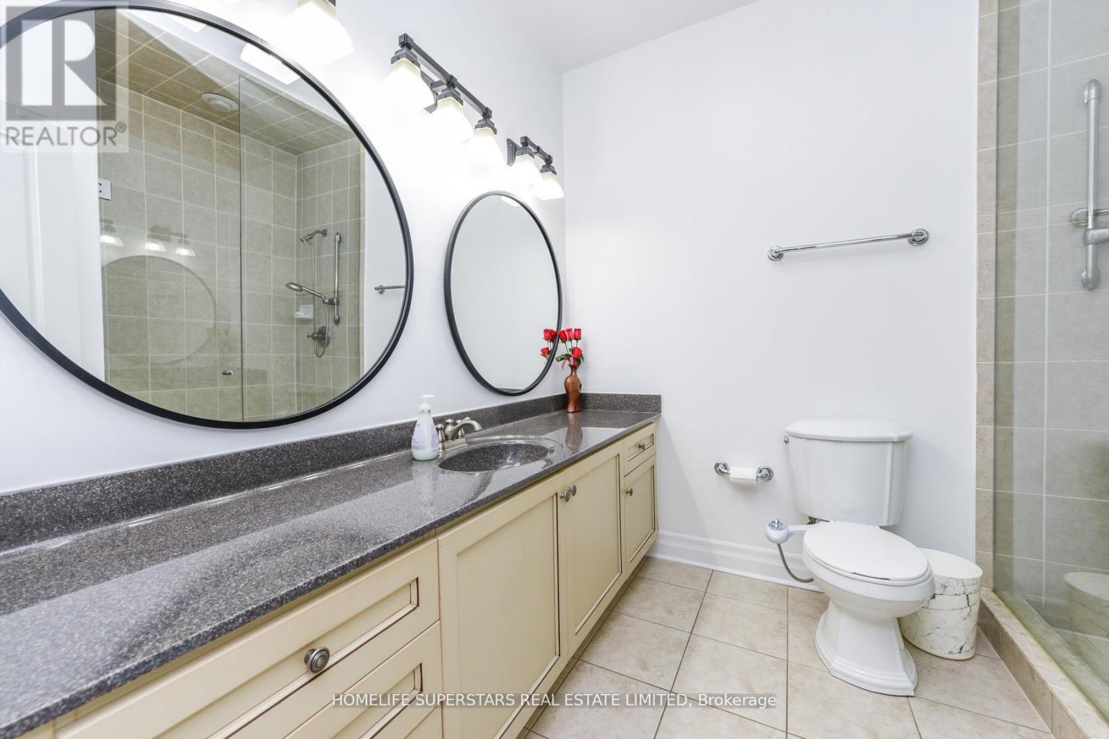 8 Bainsville Circle, Brampton, Ontario  L6P 3A5 - Photo 15 - W12847036