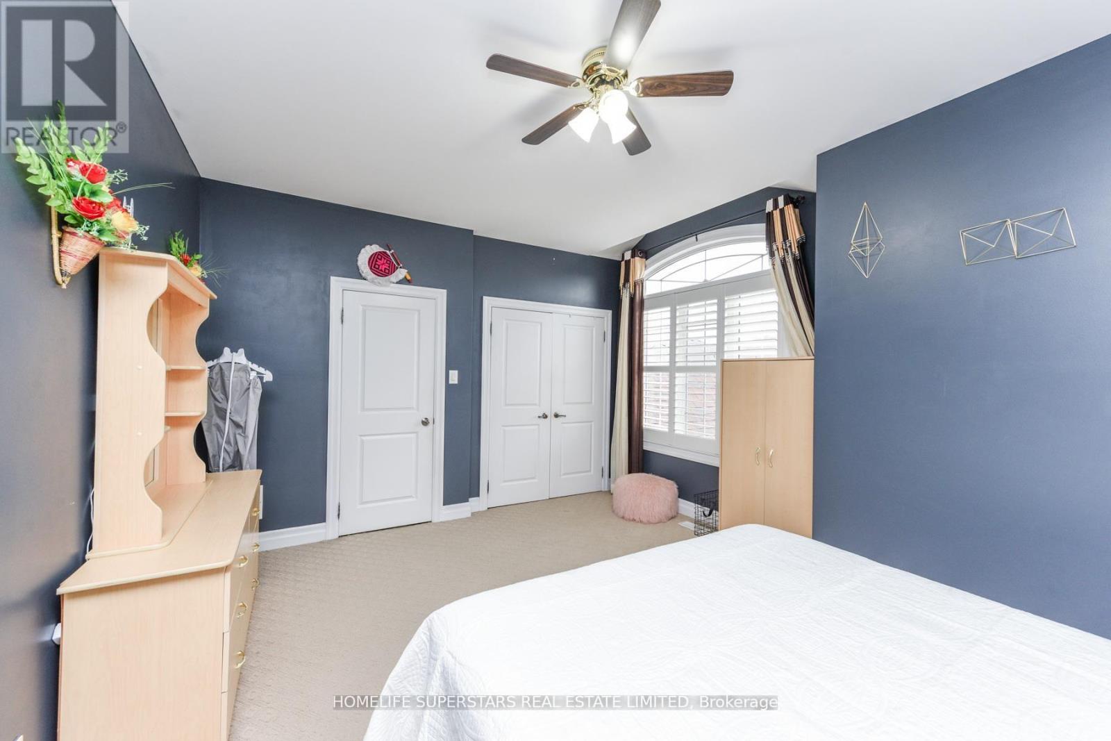 8 Bainsville Circle, Brampton, Ontario  L6P 3A5 - Photo 19 - W12847036