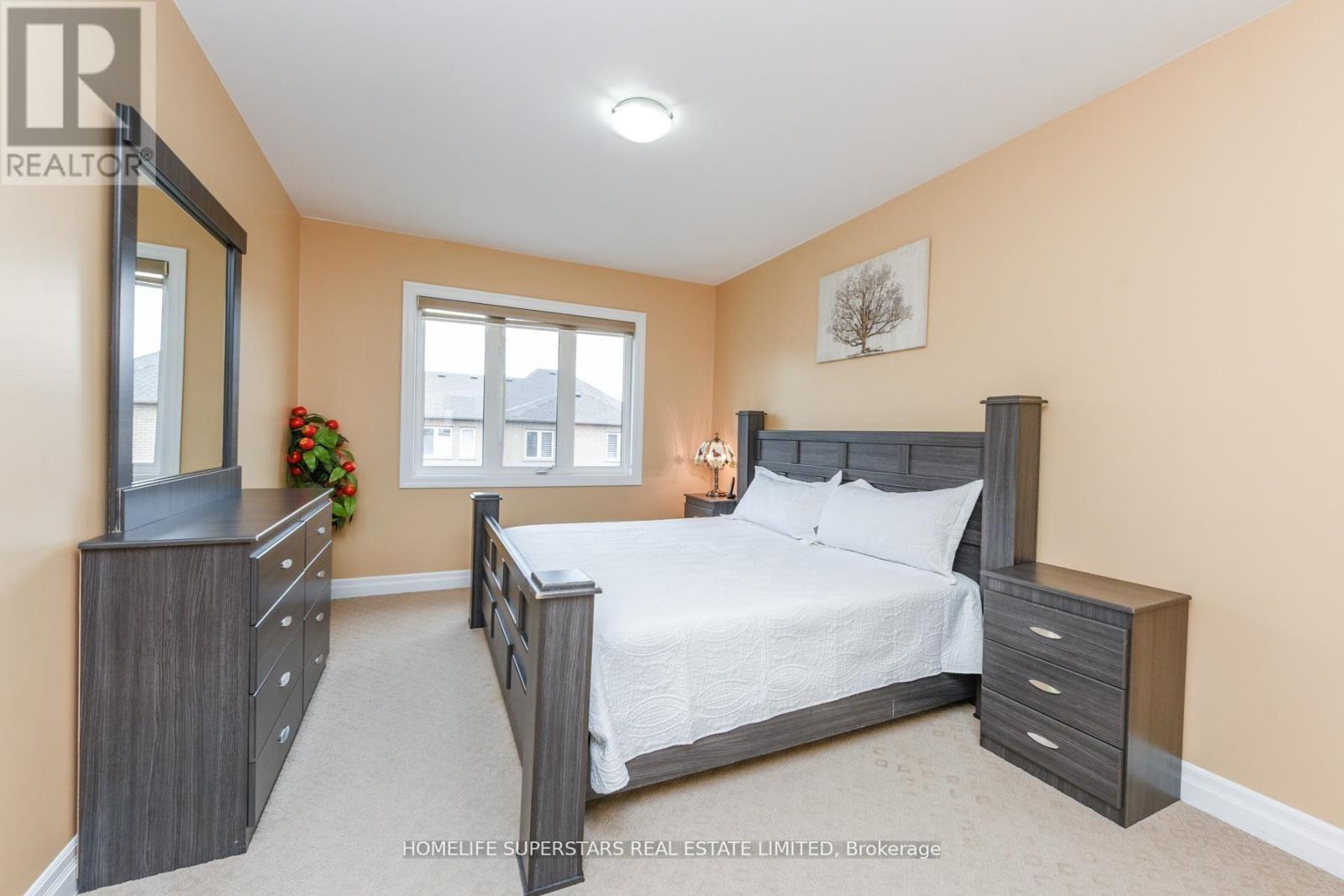 8 Bainsville Circle, Brampton, Ontario  L6P 3A5 - Photo 21 - W12847036