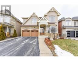 8 BAINSVILLE CIRCLE, Brampton, Ontario
