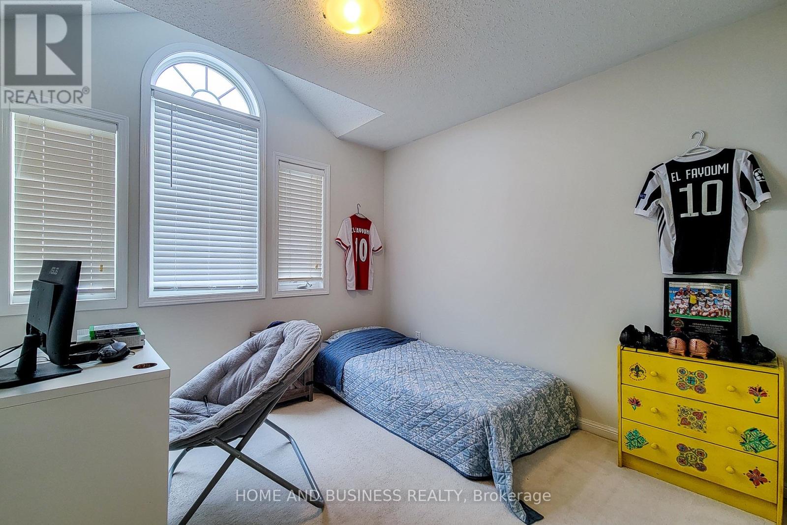 913 Mcewan Drive, Milton, Ontario  L9T 0L4 - Photo 24 - W12847062