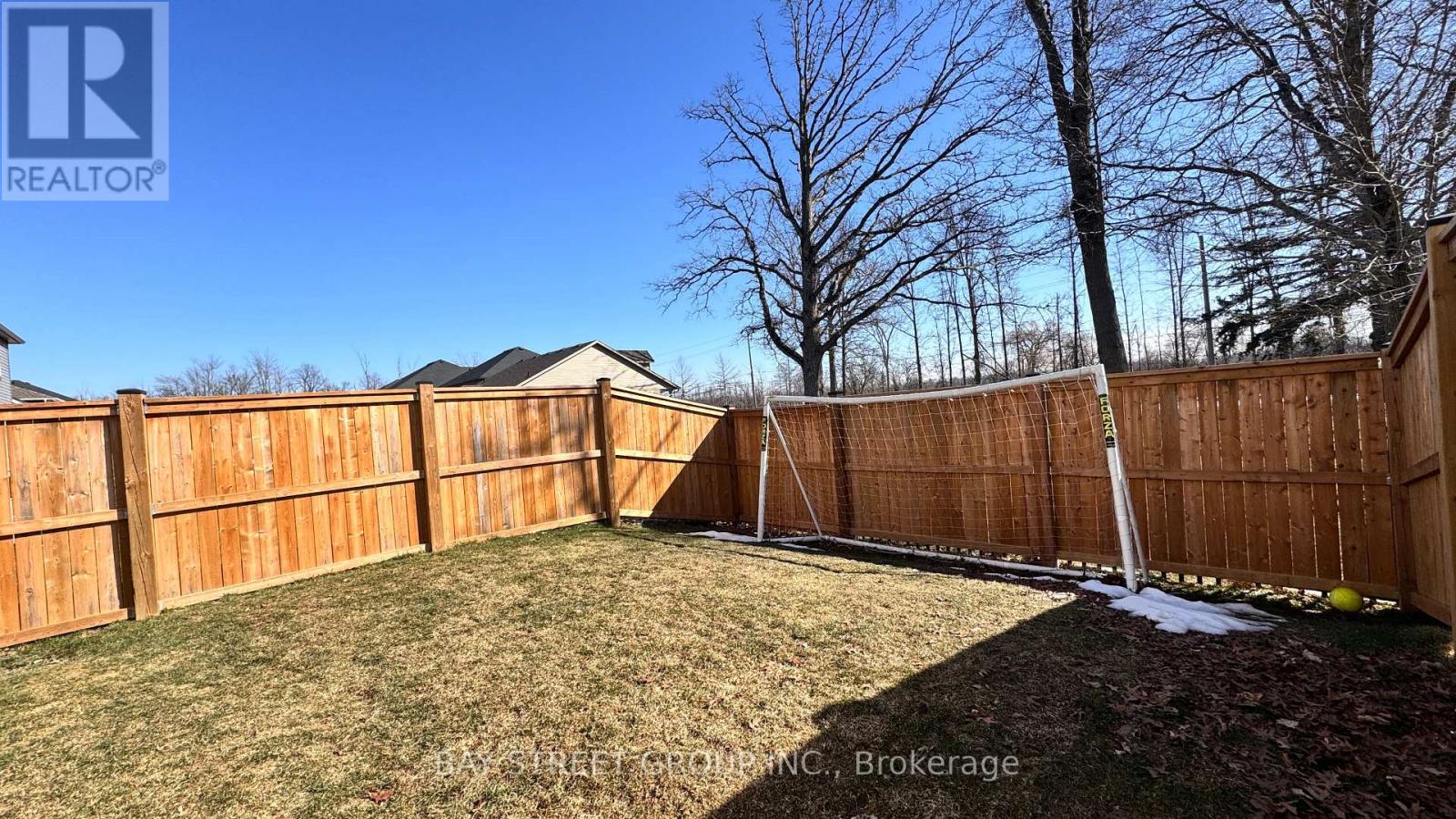 9348 White Oak Avenue, Niagara Falls, Ontario  L2G 3P6 - Photo 27 - X12847060