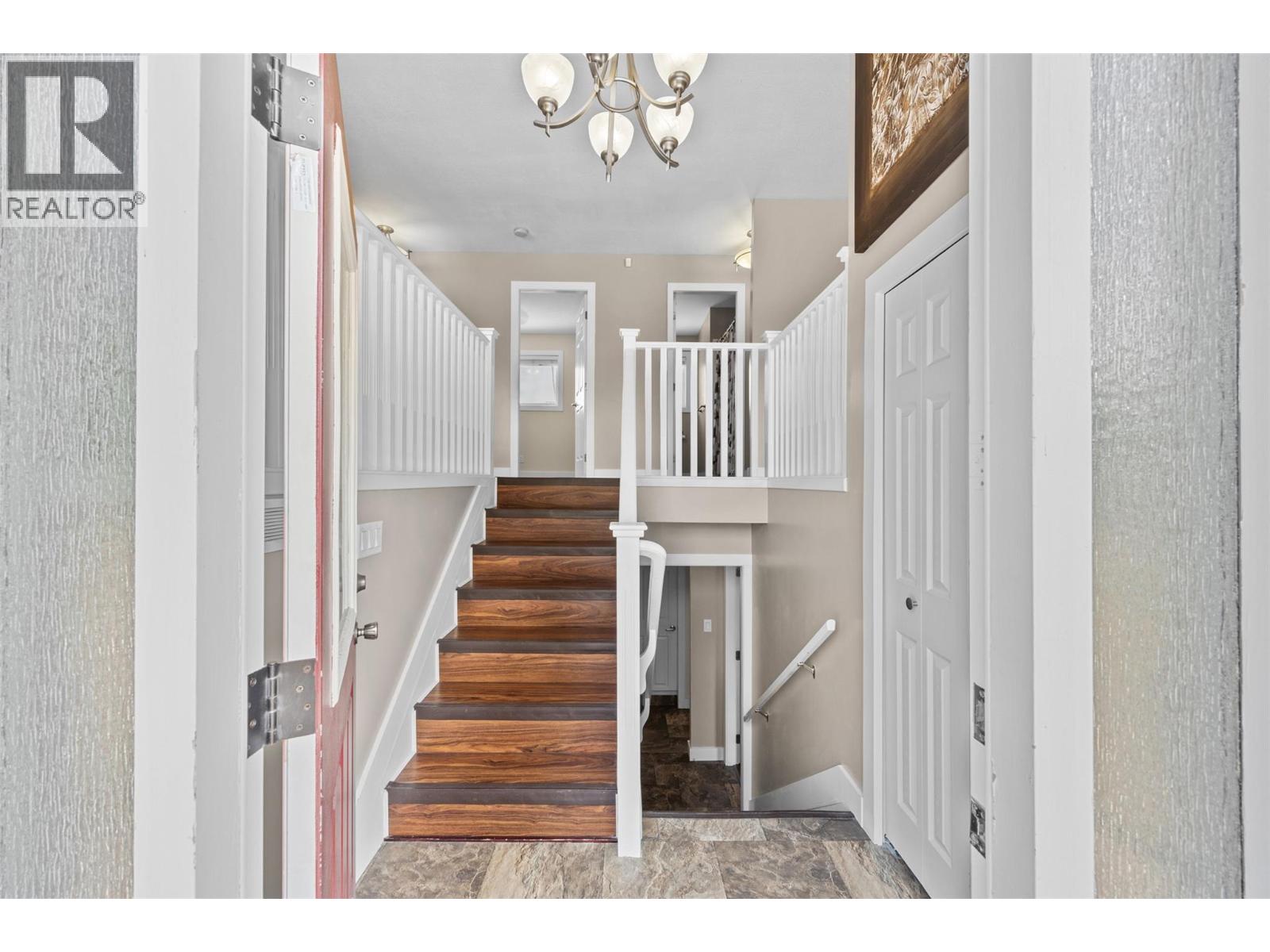 645 Mark Road, Kelowna, British Columbia  V1X 5G8 - Photo 2 - 10372691