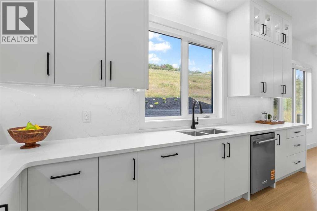 407 Patterson Boulevard Sw, Calgary, Alberta  T3H 3N6 - Photo 23 - A2279987