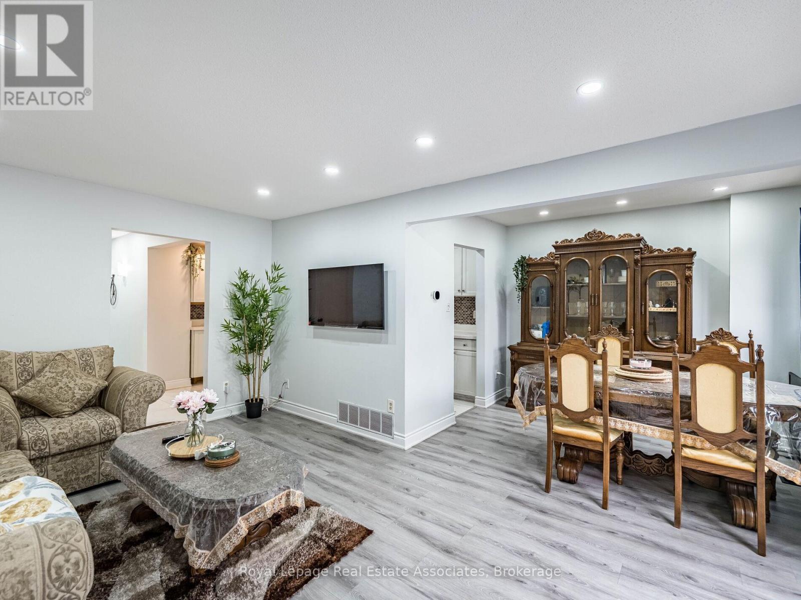 19 Gatwick Lane, Brampton, Ontario  L6S 2E4 - Photo 13 - W12844500