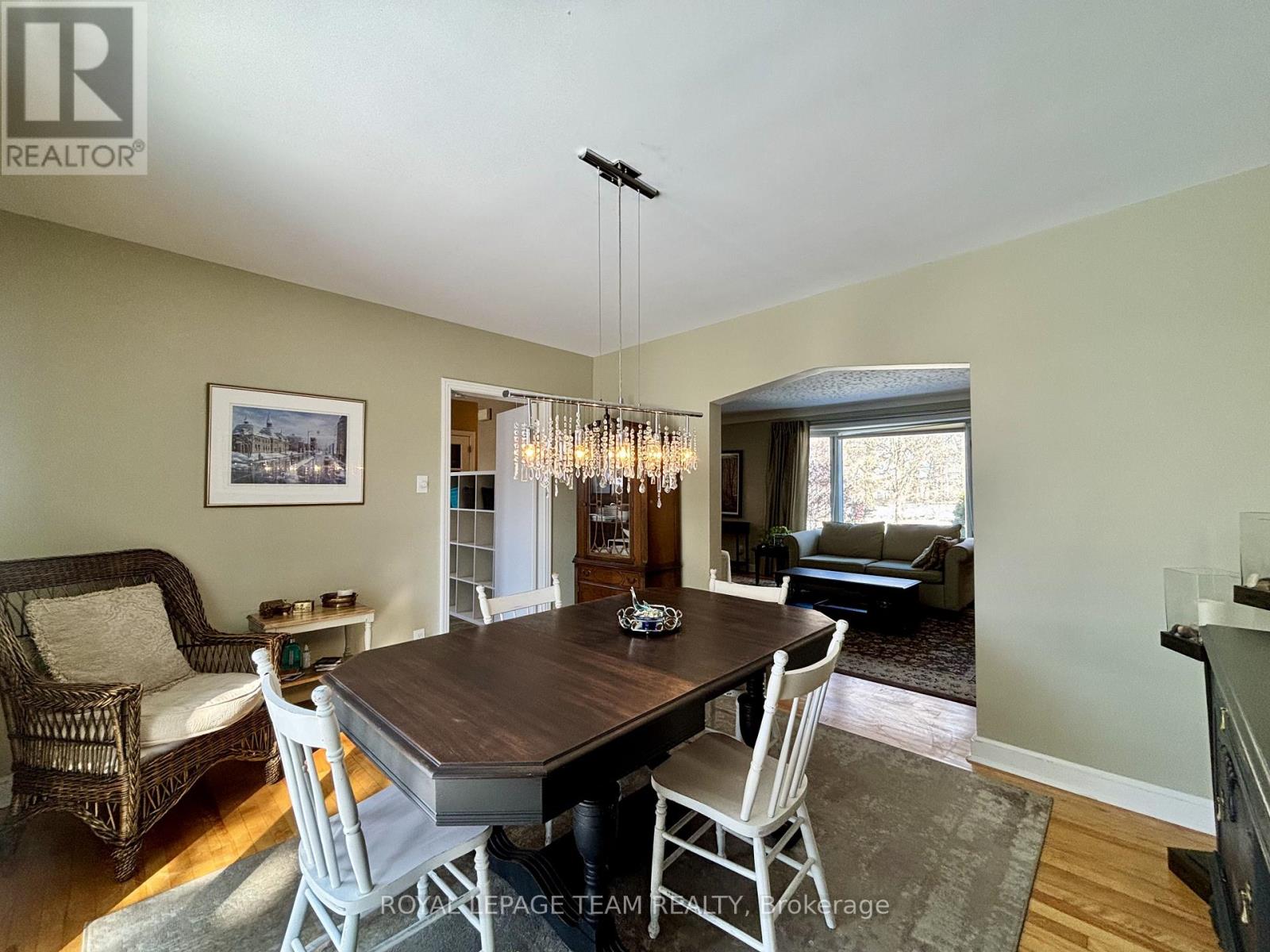 1052 Fisher Avenue, Ottawa, Ontario  K1Z 6P6 - Photo 13 - X12654506