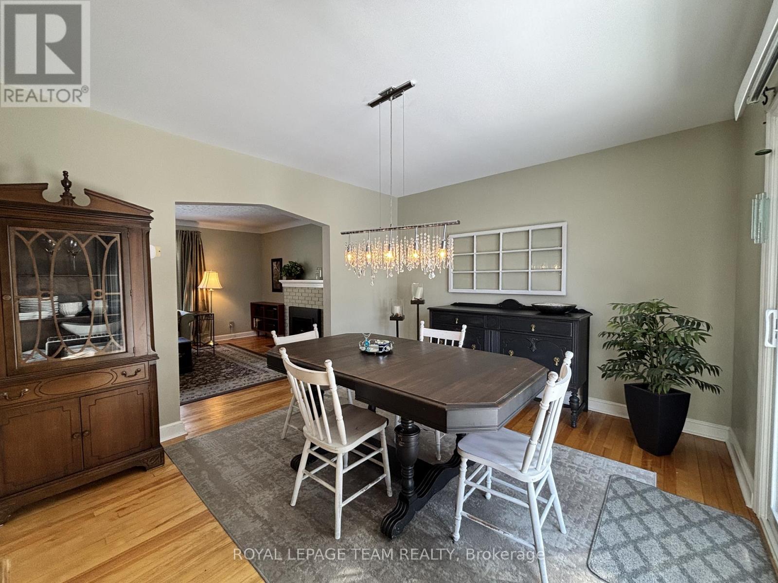 1052 Fisher Avenue, Ottawa, Ontario  K1Z 6P6 - Photo 12 - X12654506