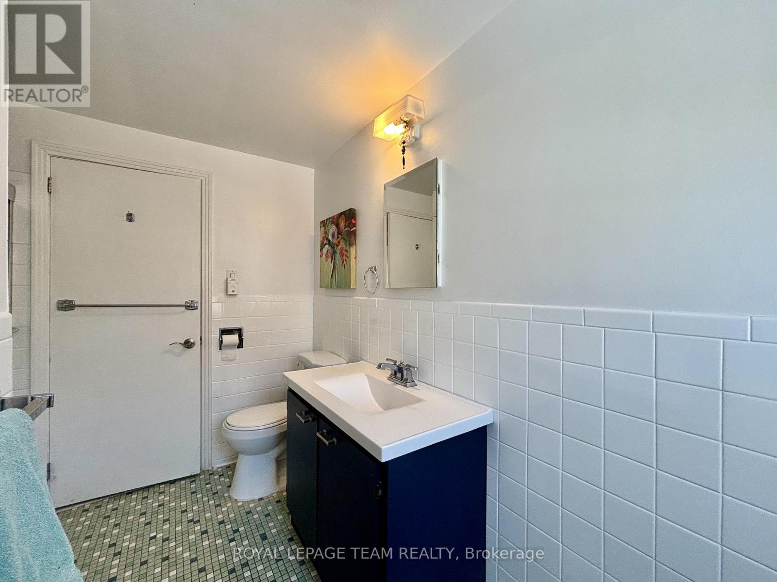 1052 Fisher Avenue, Ottawa, Ontario  K1Z 6P6 - Photo 39 - X12654506