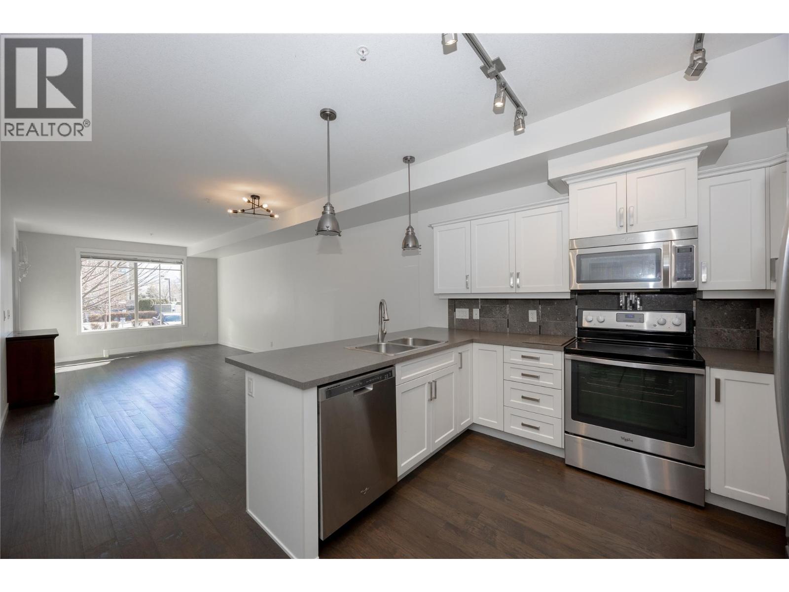 3733 Casorso Road Unit# 103, Kelowna, British Columbia