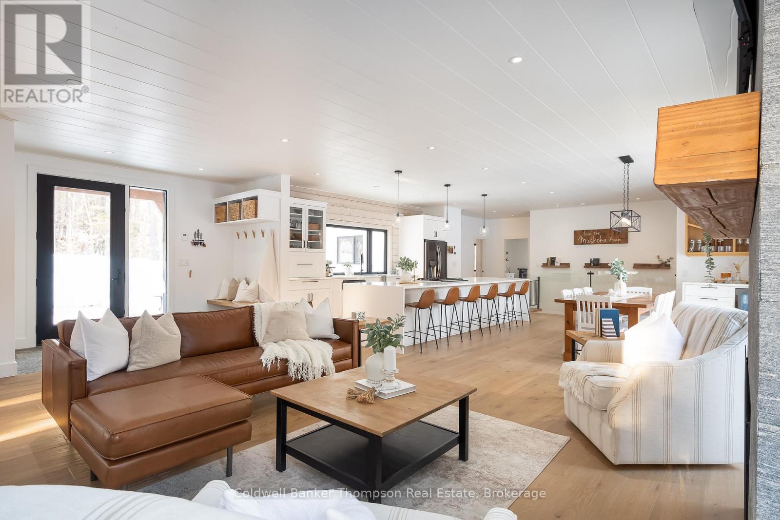 105 Spruce Drive, Huntsville, Ontario  P0B 1L0 - Photo 13 - X12846732